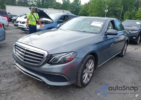 2017 Mercedes-Benz E 300 из США, поврежденный, VIN WDDZF4JB2HA104854